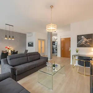 https://via-foppa-7-ampio-trilocale.it-lombardy.com